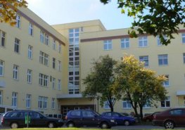 Docent Košťál se podílel na vzniku nové gynekologické učebnice