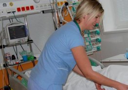 Nemocnice Pardubického kraje poprvé vyplatí příplatek sestrám ve směnném provozu