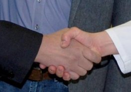 Vedení Nemocnice Pardubického kraje se dohodlo s odbory na navýšení mezd