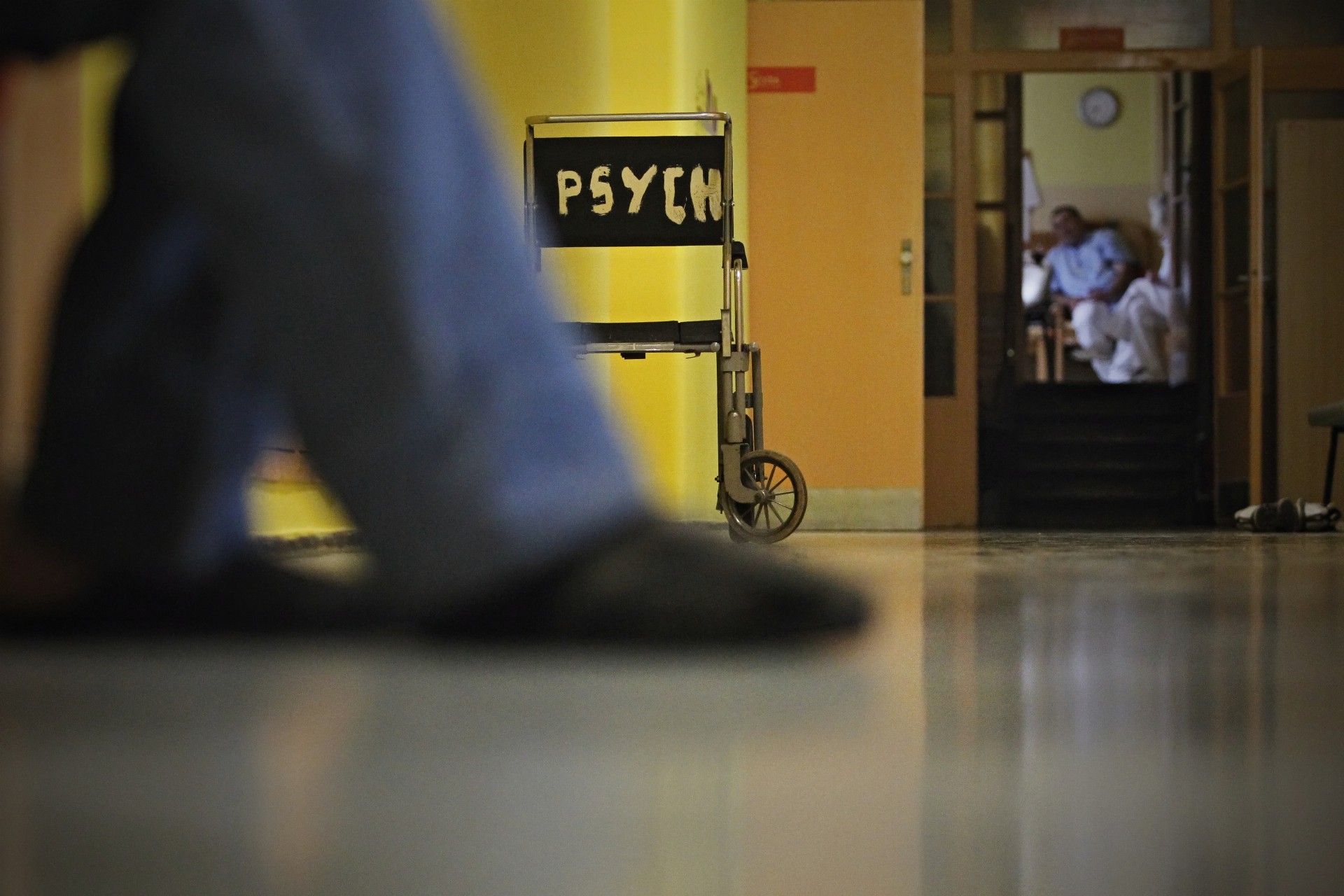 Mýtus, že každý duševně nemocný člověk bývá agresivní, přetrvává. Důležitá je osvěta, říká primář psychiatrie